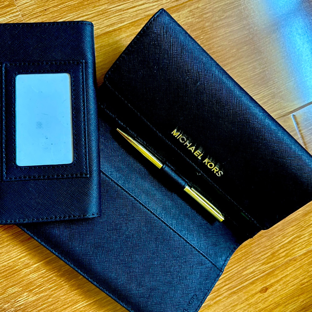 Michael Kors Trifold Wallet with Check Holder / Pen
